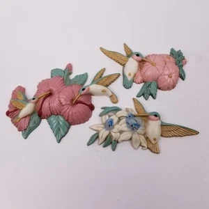 Set of 3 Vintage 90s Burwood Pink Green Hummingbirds Plastic Wall Decor Kitschy - Picture 1 of 5