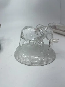 Vintage Oneida Wildlife Capri Collection Crystal Elephant & Baby with Trunk - Picture 1 of 6