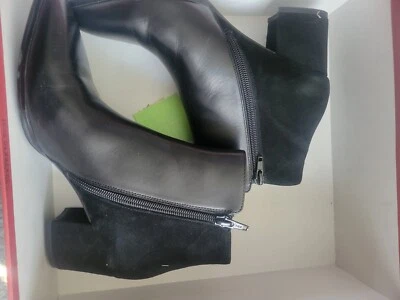 Vaneli Negro Cuero Cremallera Lateral Xenos Negro Napa - 6.5M Botines Mujer Foto 1 de 3