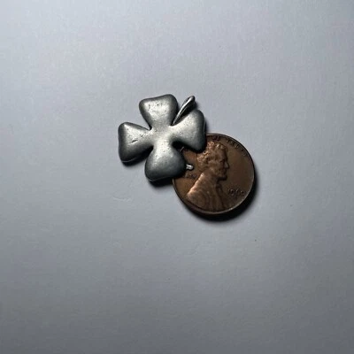 1960 Penny With 4leaf Clover Attached  - Image 1 of 4