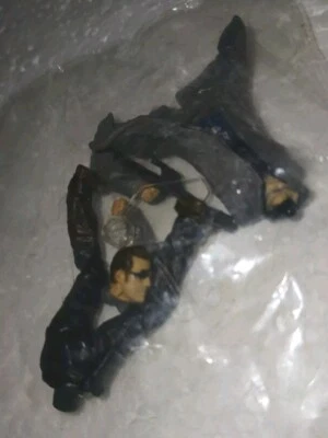 2 行尸走肉 McFarlane 建筑盲袋系列一个 Michonne & Governor — 第 1/4 张图片