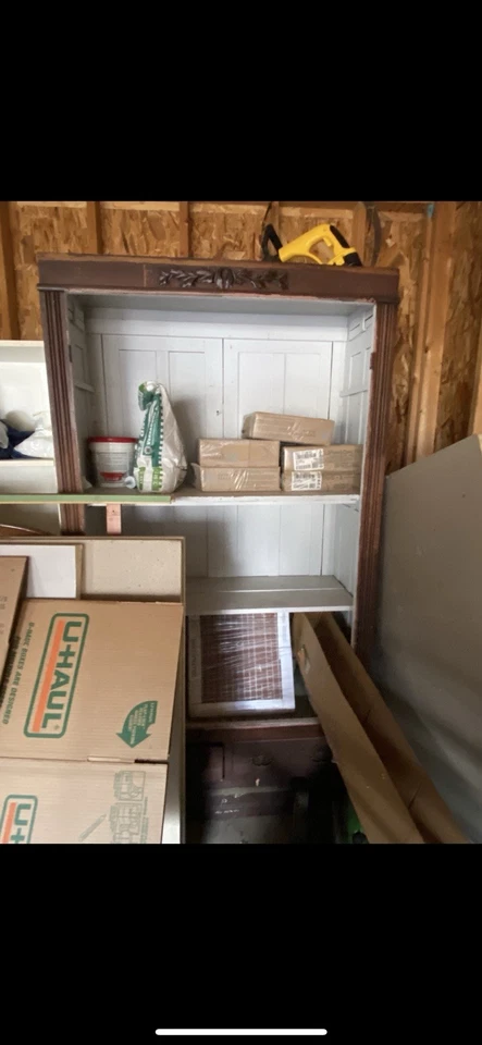 Armario antiguo de roble Foto 1 de 1