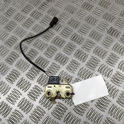 Cerradura portón trasero PORSCHE BOXSTER 986 98651205302 2001 28301810 Foto 1 de 4