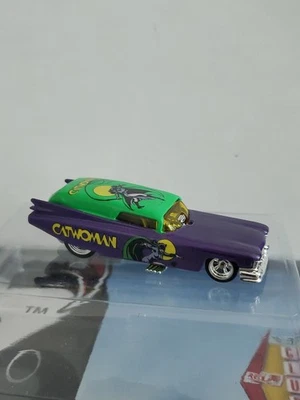 Hot Wheels Pop Culture Custom '59 Cadillac Funny Car Catwoman con jinetes reales Foto 1 de 4