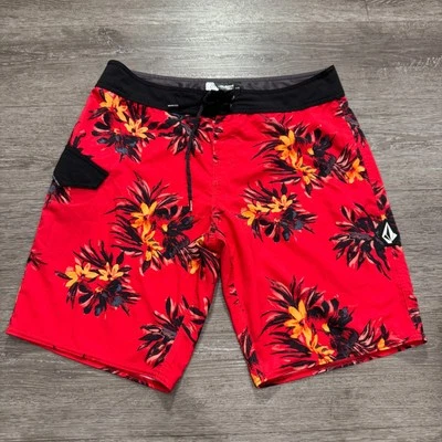 Volcom Board Shorts Mens 33 Red Mod Tech Flowers Bathing Suit Swim Trunks - Image 1 of 4