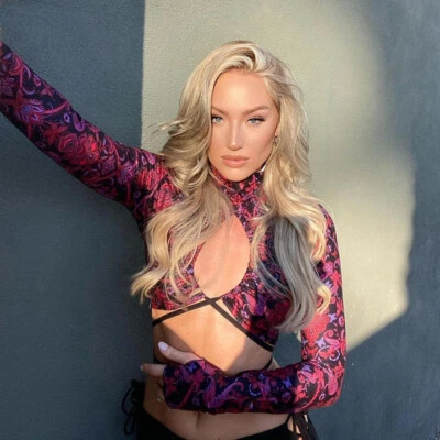 Blusa corta vintage con estampado de mariposas sexy pecho abierto acanalado atado cuello alto Foto 1 de 4