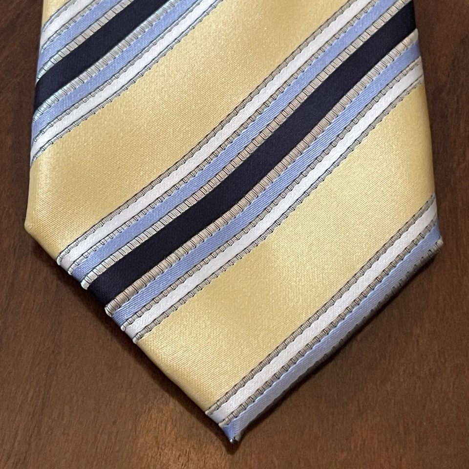 Valerio Garati Dorado Azul Negro Hecho a Mano 100% Poliéster Hecho en China Foto 1 de 4