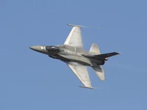 Impresión fotográfica banco izquierdo F16 / talla U elige - Imagen 1 de 1