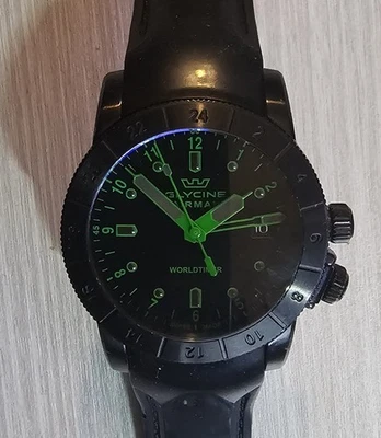 Glycine Airman Worldtimer Men's 42mm SWISS MADE Quartz Black Green GL1032 - Image 1 of 4