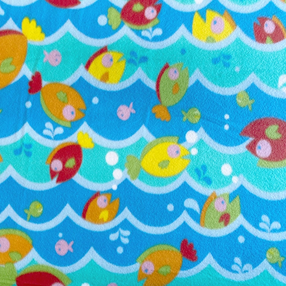 Tela polar Fish Waves - 60" de ancho - Se vende por yarda Foto 1 de 1