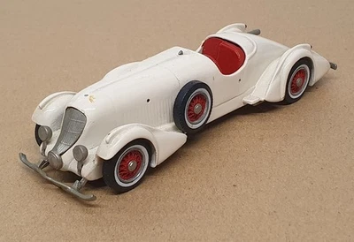 Western Models 1/43 Scale JK12 - 1935 Duesenberg SJ Special - White - Image 1 of 4
