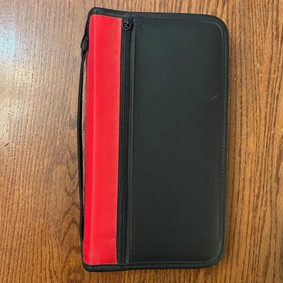 Cartera CD Capacidad 48 Disco DVD Juego Estuche Rojo y Negro Bolsillo Frontal Mango Foto 1 de 4