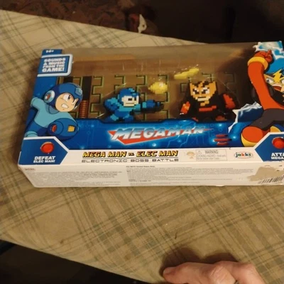 Mega Man vs Elec Man Electronic Boss Battle NUEVO Juego de figuras con sonidos de batalla  Foto 1 de 4