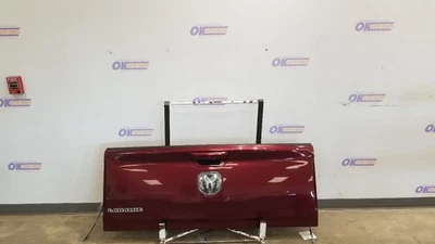 20 DODGE RAM 1500 NEW BODY LARAMIE SPORT TAIL GATE RED  Foto 1 de 4