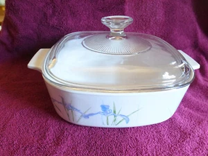 Corning Pyrex 2L Shadow Iris 8.5 x 8.5 x 2.5" Casserole w/Glass Lid A9C 14 -EXC - Picture 1 of 10