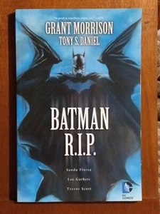 Batman R.I.P. by Grant Morrison Trade Paperback DC Comics VGC Graphic Novel - Picture 1 of 3