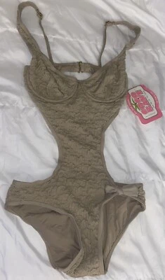 Traje de baño monokini de una pieza con aros Coco Rave S 32C Miss Pebble (B9) Foto 1 de 3