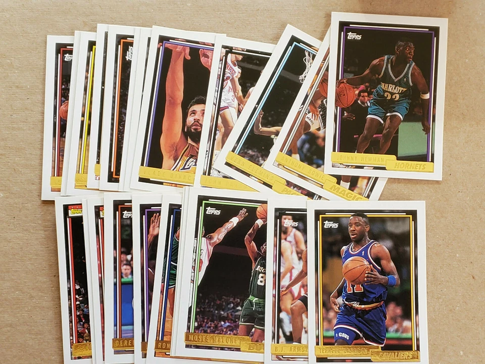 1992-93 TOPPS GOLD BASKETBALL TRADING CARDS YOU PICK FREE SHIPPING - Image 1 of 1