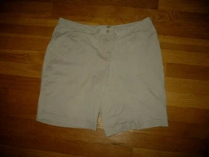 Tommy Bahama Shorts Size 8 Khaki Walking Golf Casual  - Picture 1 of 2