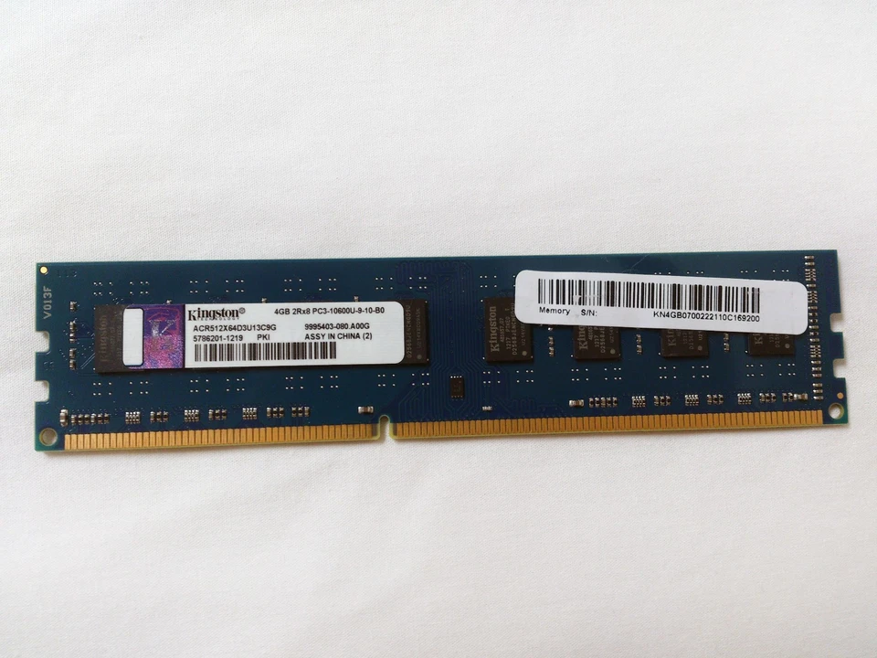 Kingston 4GB ACR512X64D3U13C9G 240-Pin DDR3 Desktop memory  - Image 1 of 1
