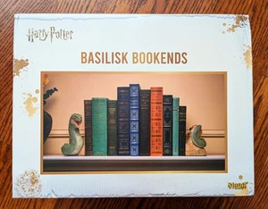 Neu im Karton selten Harry Potter Basilisk Kammer des Schreckens Buchstütze Set Geist Halloween - Bild 1 von 20