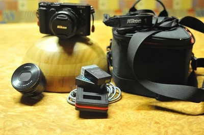 Nikon 1 V3 Gehäuse in Schwarz - neuwertig NUR 2900 Auslösungen  - Bild 1 von 4