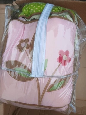 Juegos de cama de cuna para niñas de 13 piezas rosa Foto 1 de 3