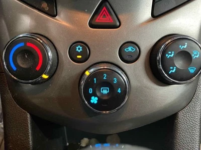13 14 CHEVY SONIC Temperature Heat AC Control - Image 1 of 4