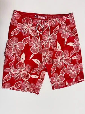Bermuda de natação Old Navy masculina cargo board flexível vermelha floral tamanho 32 - Imagem 1 de 3