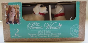 Set shaker sale e pepe in gres The Pioneer Woman Lucy & Duke nuovo con scatola - Foto 1 di 6