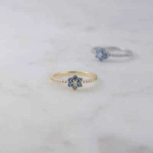 Aquamarin zierlicher Ring, Gold minimalistischer Ring, März Geburtsstein Ring, dünner Ring - Bild 1 von 9