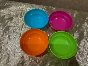 New Tupperware Play Set of 4 Kids Mini Colorful Salad Bowls 50ml each one - Picture 1 of 5