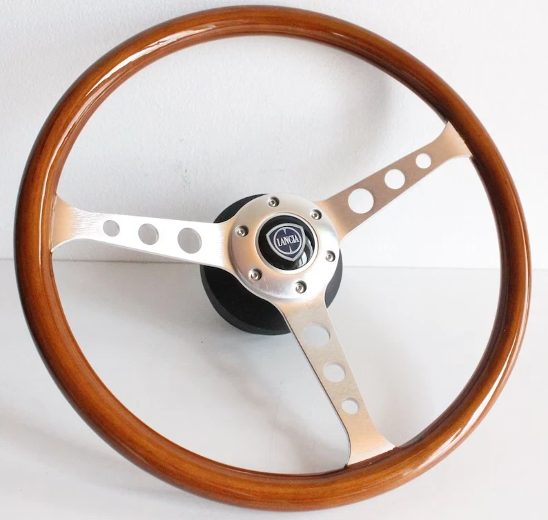 Volante madera cromo apto para Lancia Beta Spider HPE cupé Gamma Delta 1 Foto 1 de 4