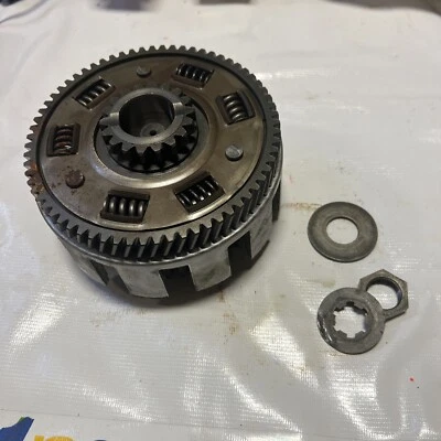 Conjunto de cesta de embrague Suzuki TS250 1977-79 Foto 1 de 4