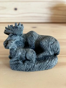 Mama Moose and Baby Moose Figurine - Picture 1 of 5