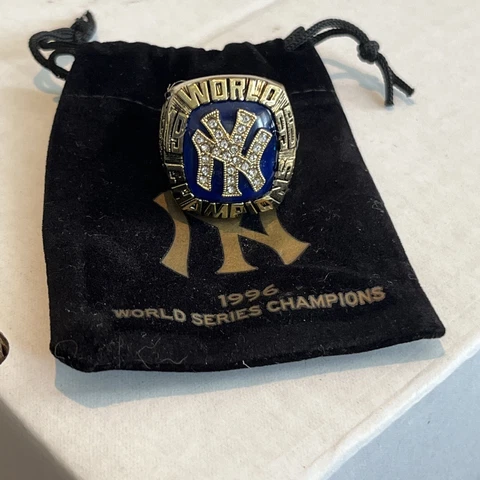 NYY New York Yankees 1996 World Series Championship Ring Replica Betteridge SGA Cover