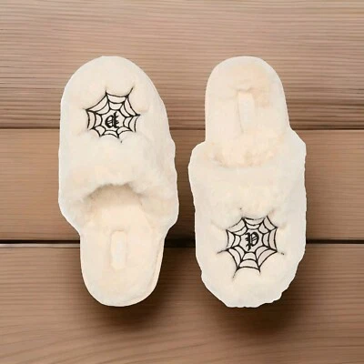 Victoria's Secret PINK Faux Fur Closed-Toe Slippers(White Shell, M = US 7/8) - Image 1 of 4