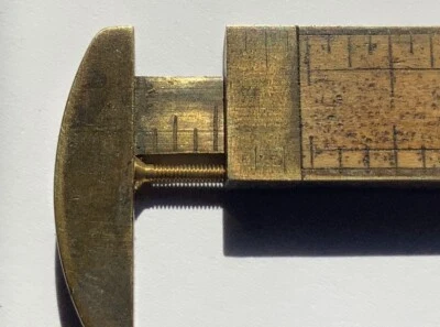 BRASS FLAT HEADED SLOTTED MACHINE SCREWS + NUTS 0-80 x 9/32" 24PC NEW MODEL R.R. - Image 1 of 3