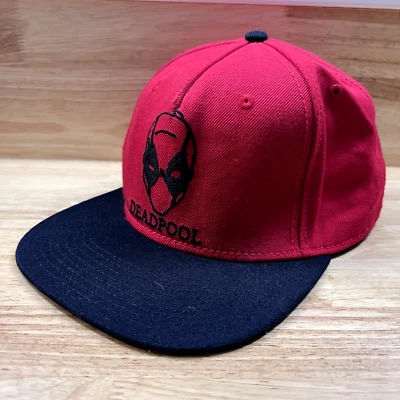 Gorra Marvel Deadpool Snap Back Ball roja negra plana verde estampado héroe Foto 1 de 4