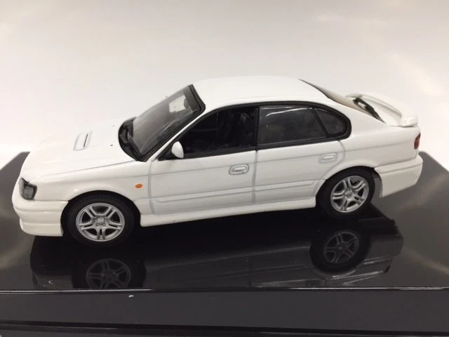 1:43 AUTOART 58612 SUBARU LEGACY B4 99 WHITE - Immagine 1 di 3