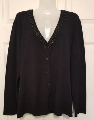 Cárdigan tejido para mujer talla grande 2X escote con cuentas botón negro LOU LOU  Foto 1 de 4