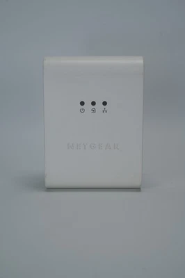 Netgear 85 Mbps Wall-Plugged Ethernet Adapter XET1001 - Image 1 of 3