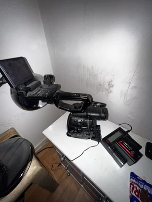 Canon C300 - Image 1 of 3