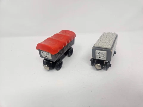 Thomas & Friends Wooden Railway Giggling Troublesome Truck Train Tank Engine GUC Cover