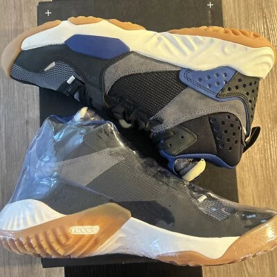 Jordan Delta Mid Negro/Rojo Gimnasio-Gris Oscuro-Azul Tormenta (DC2130 006) Hombre’s Talla 10 Foto 1 de 4