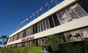 IMPRESIÓN EN COLOR 8 1/2 X 11" DE FOTO POSTAL VINTAGE DE JAI ALAI DANIA BEACH FRONTON - Imagen 1 de 1