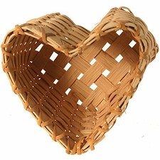 The Mini Heart Basket Weaving Kit