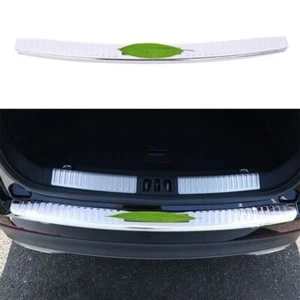 Se adapta a molduras de placa de parachoques trasero de titanio plateado para Lincoln Nautilus 2019-2022 - Imagen 1 de 6