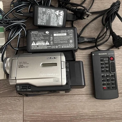 SONY DCR-TRV310K Digital8 Handycam Camcorder NightShot w/ Power Cable Tested Jp - Image 1 of 4