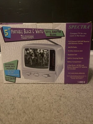 Radio TV Portátil Vintage Blanco y Negro Pantalla 5 Pulgadas Modelo SW-0615 Probado Foto 1 de 4